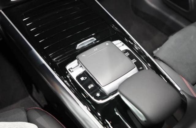 奔驰b200时尚版提车注意事项,奔驰b200提车注意点