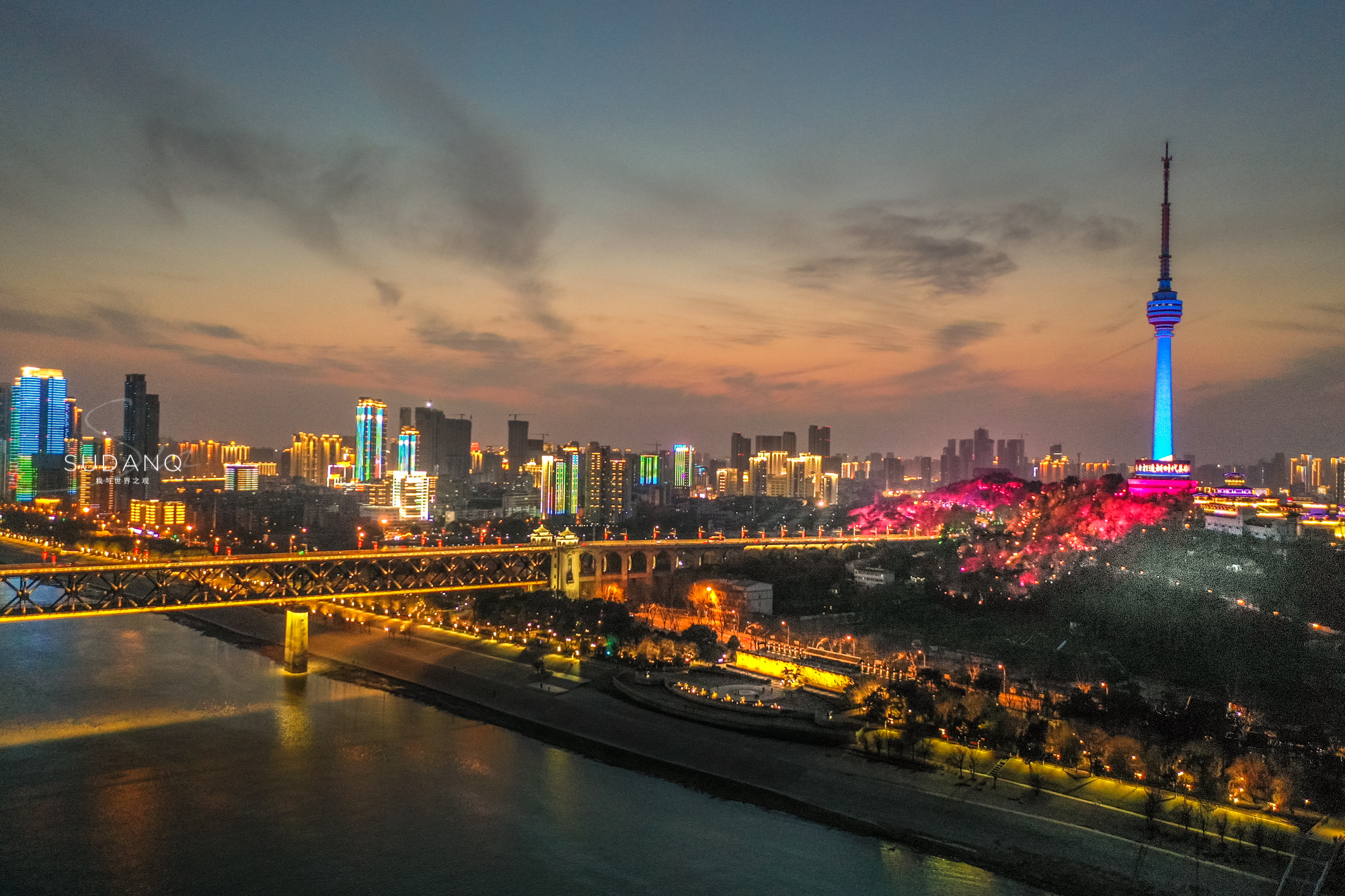 武汉大桥为什么是万里长江第一桥,武汉世界之最的跨江大桥