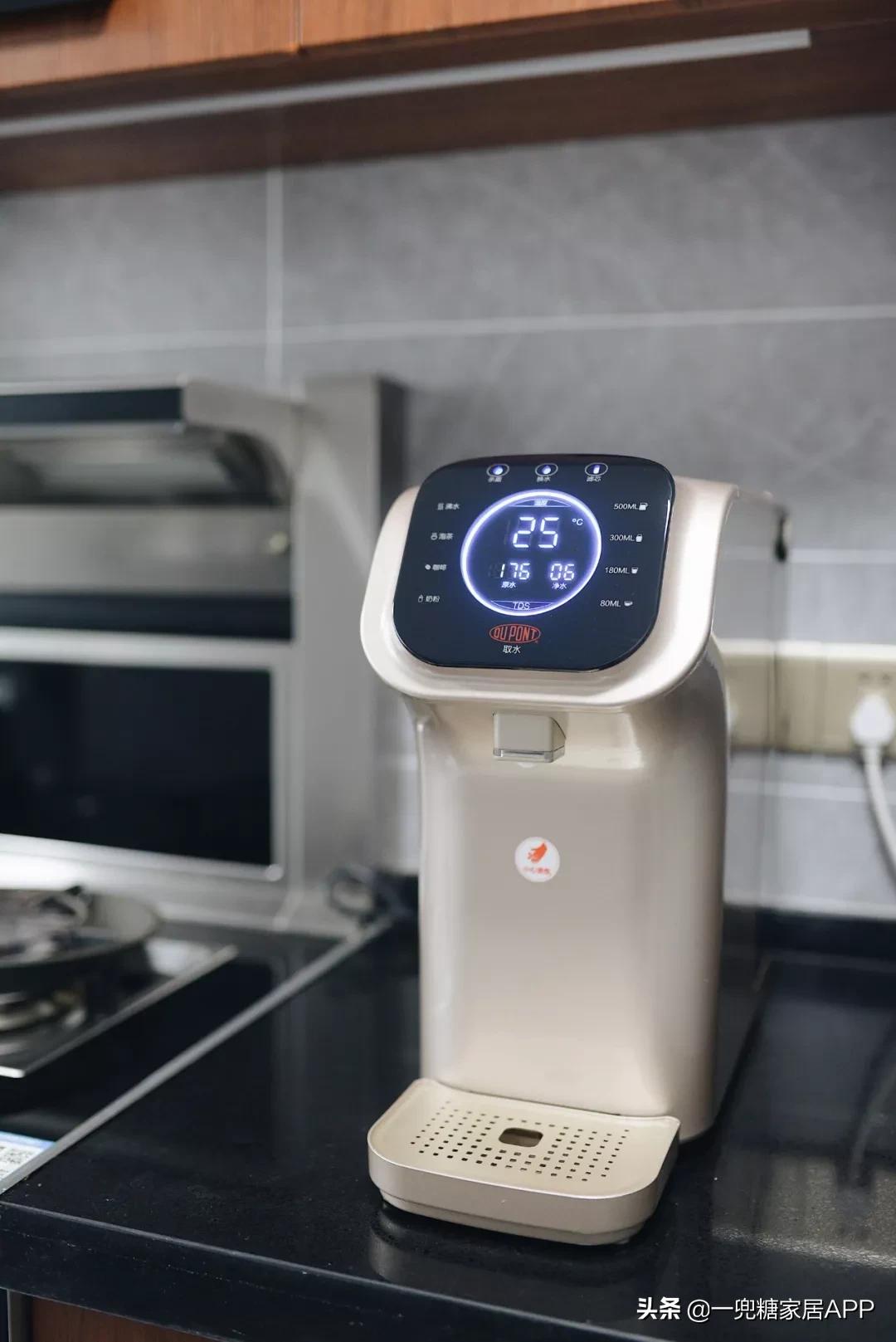 饮水机台式费电还是立式费电,台式饮水机缺点