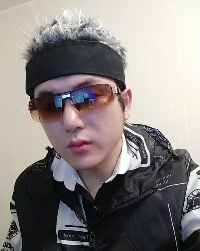 著名导演炮轰孙俪邓超：你们无病*吟呻**，太占用公共资源