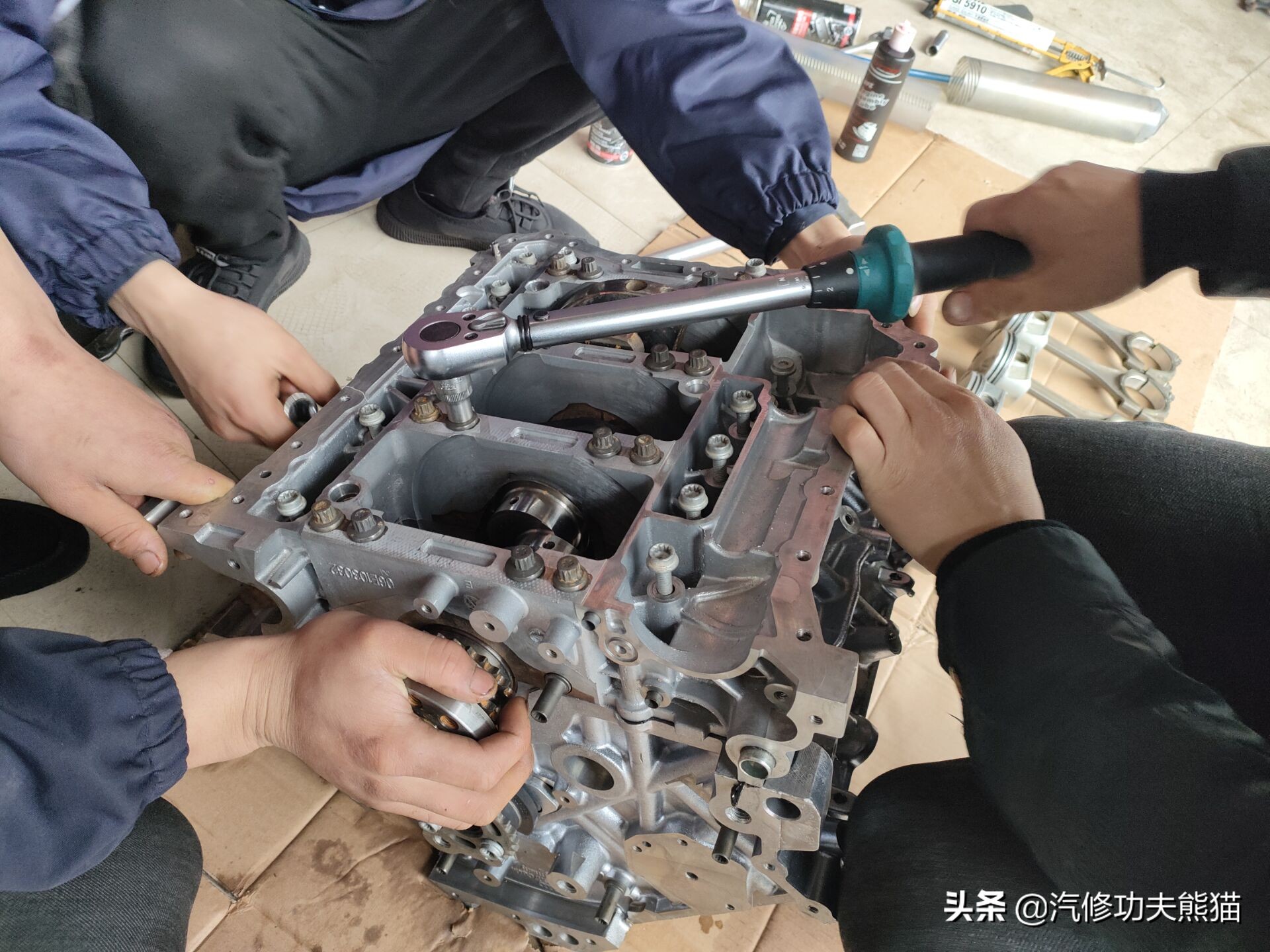 08款奥迪a6l手动挡2.0t烧机油么,09款奥迪a6l2.4烧机油怎么解决