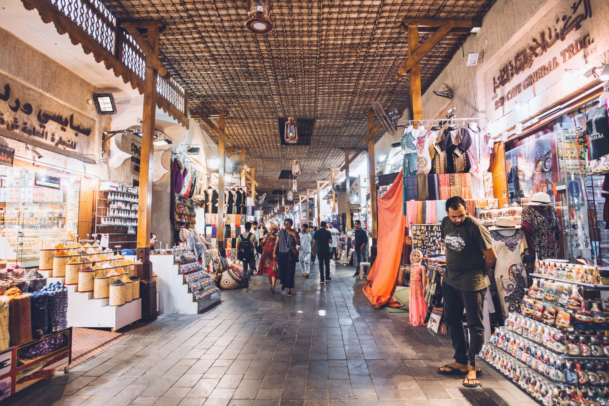 逛遍迪拜的每一条街,迪拜旅游风情街