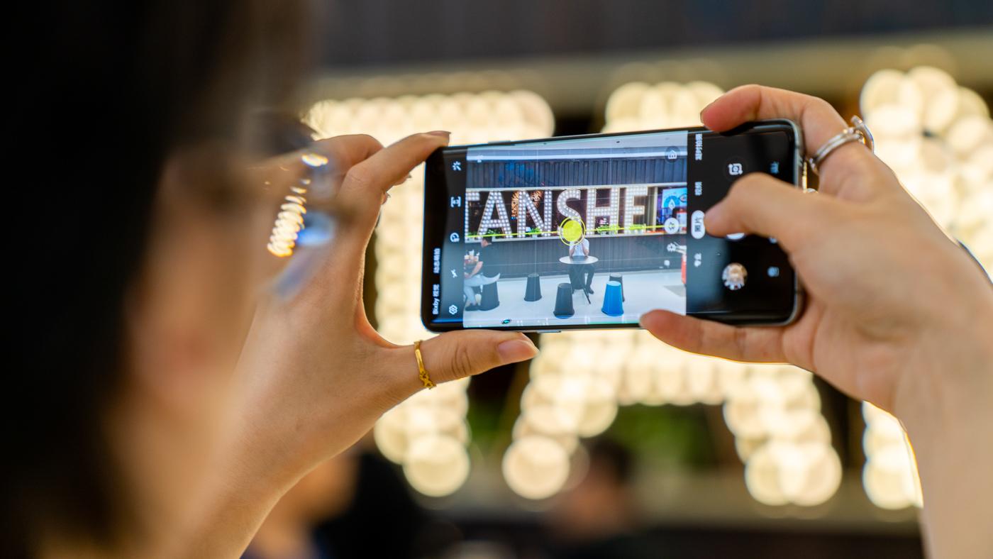 体验三星系统最好的手机,三星s10e小屏