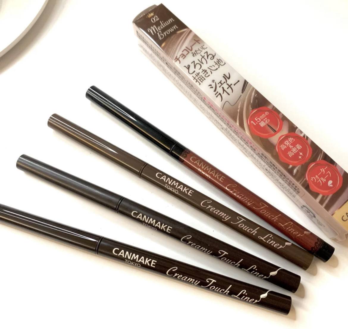 下眼线怎么画不显脏不晕妆,眼线怎么画不戴美瞳都显大