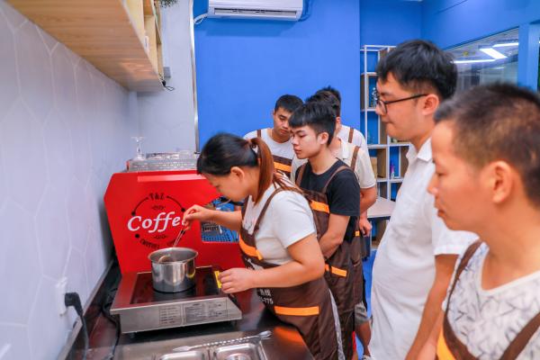 梦想起航，奋勇向前，煌旗第一届精英班圆满落幕