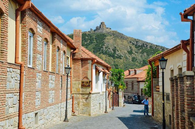 处处教堂的姆茨赫塔，基督教的起源