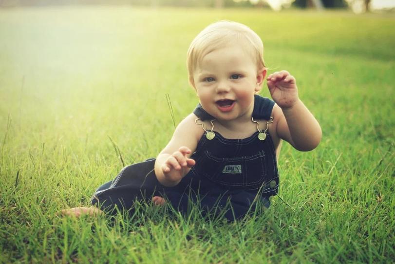 印尼富二代吃鳄鱼包,印尼富二代人骨包