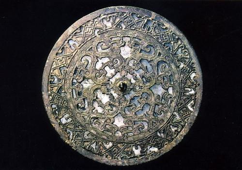 古代的铜镜经历了哪些发展,古代铜镜独特品质和收藏价值