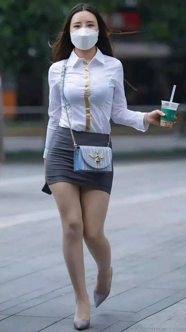 职业装怎么穿才能显得有气场,穿出你的时尚你的感觉职业装