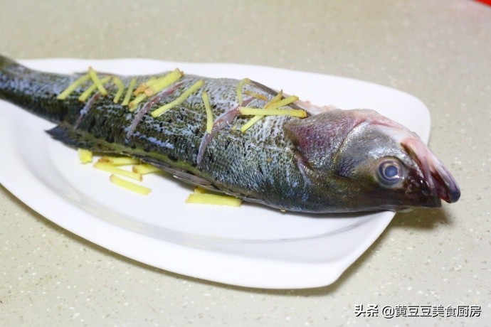 做清蒸海鱼开锅蒸还是冷水蒸,清蒸海鱼要多少分钟