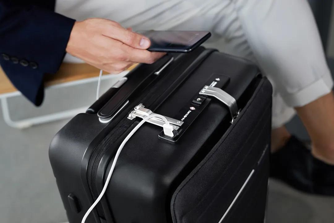 新秀丽智能商务旅行箱,新秀丽智能商务旅行箱测试