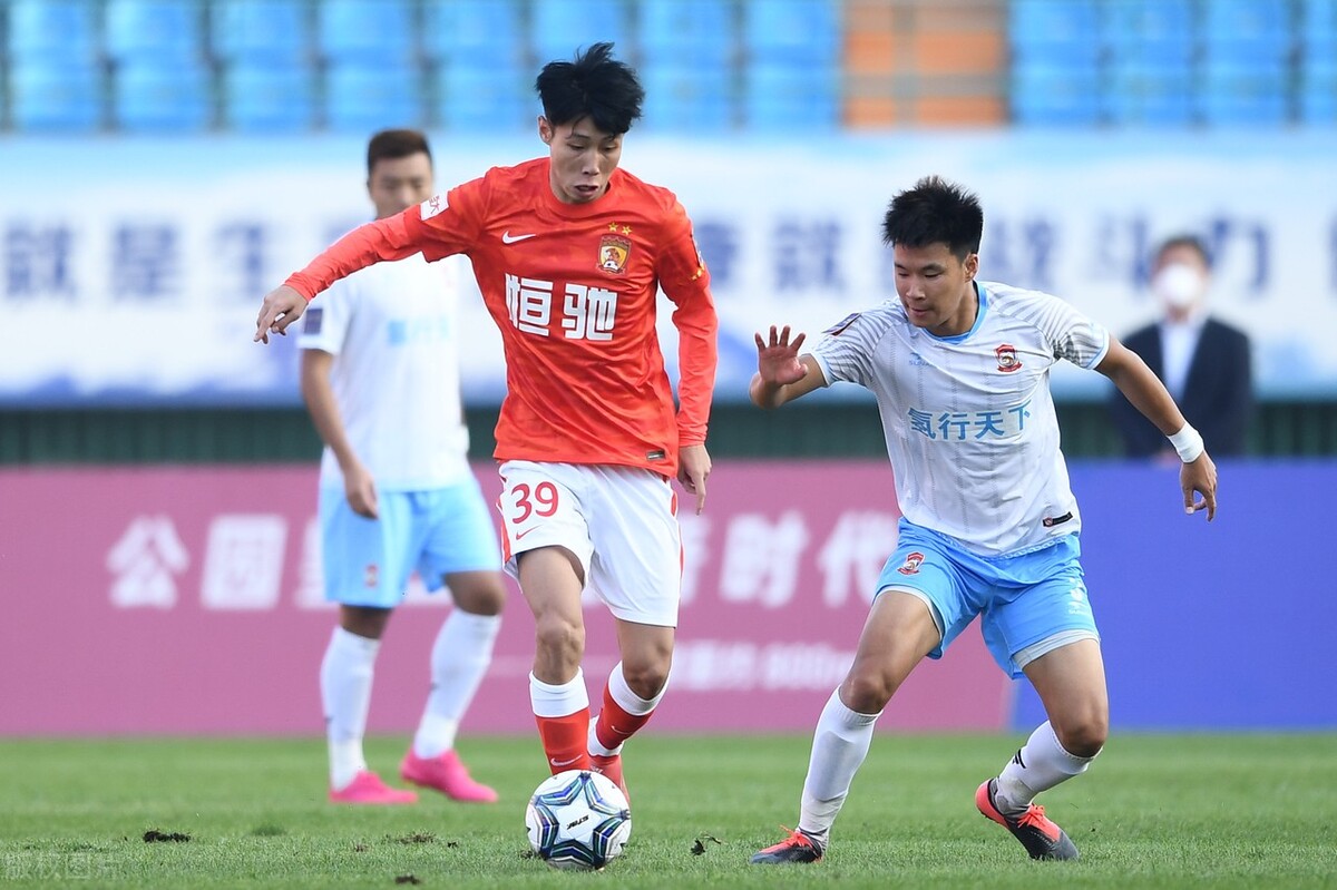 足协杯爆笑名场面,足协杯赛场爆笑一幕