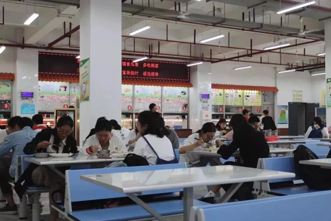 福建哪家大学食堂最好吃,福建高校食堂视频