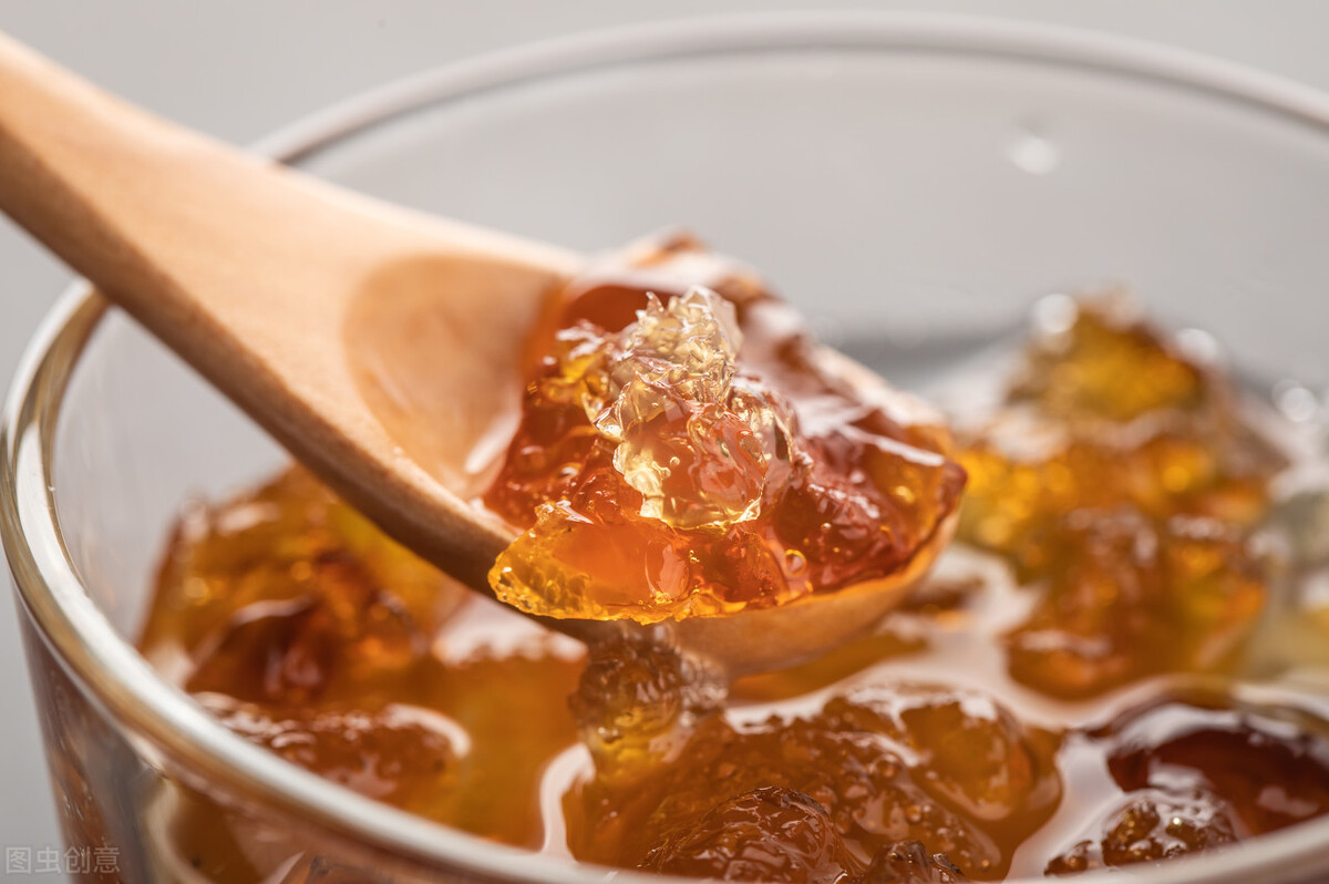 我以后再也不吃桃胶美容了