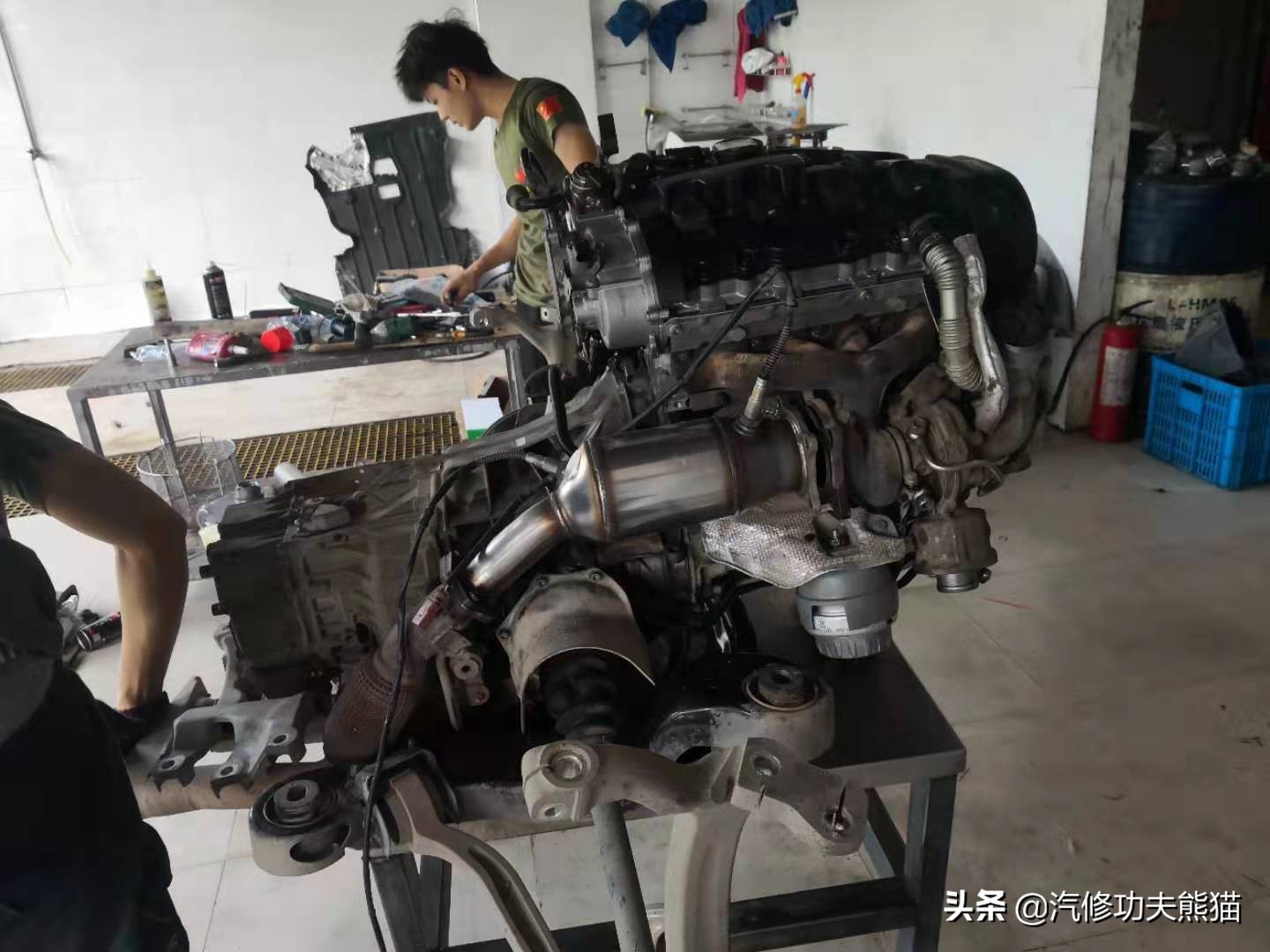 奥迪a6l烧机油1000公里烧多少正常,老a6l烧机油严重