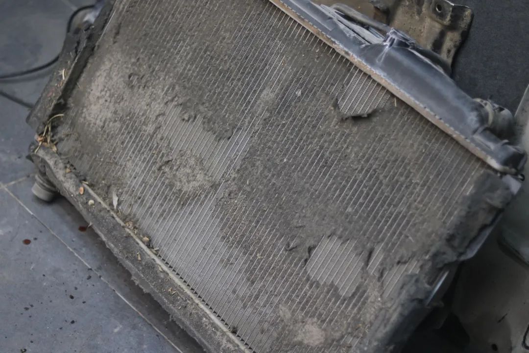 怪兽修车：翻新一辆2005年凌志LS430，当年百万经典车，满血复活