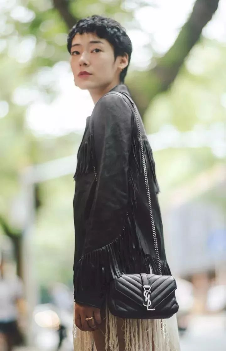 lv和chanelysl (ysl niki与lv邮差包哪个值得入手)