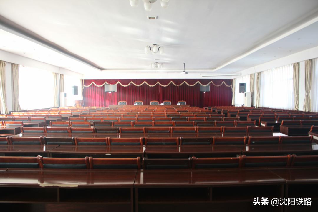 这个季节很适合泡温泉,到五龙背泡温泉放松一下心情