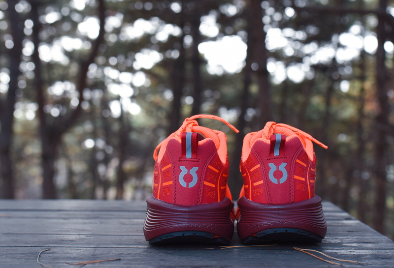 跑步鞋r2云跑鞋,r2云跑新款缓震跑鞋