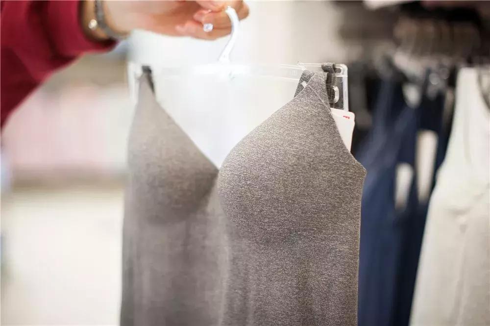 优衣库上新2019秋冬,跟代购微商说再见