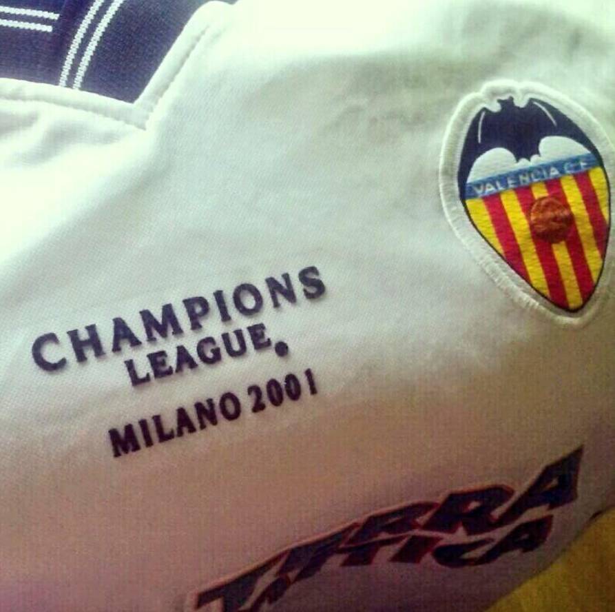 回顾9年前欧冠经典之战,欧冠最惨烈的一次决赛