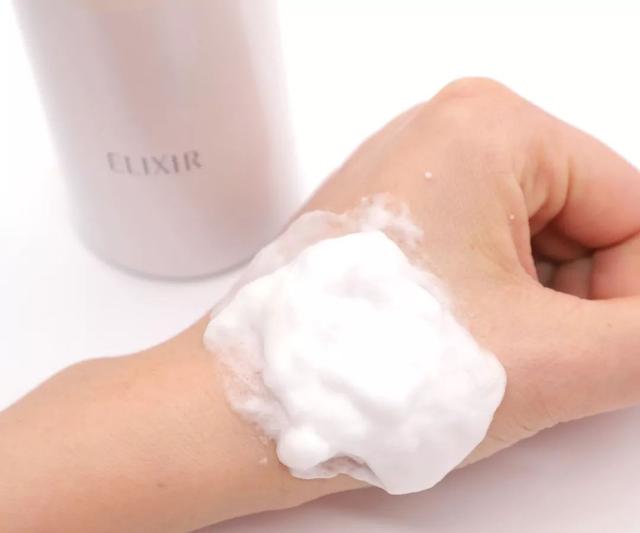 如何选择安全的洗面奶 (洗面奶该怎么选才好)