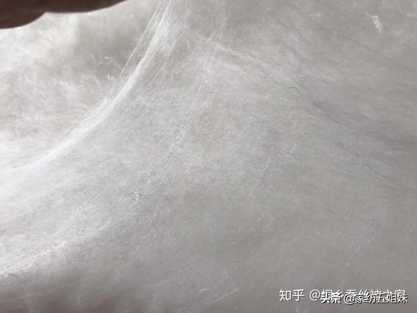 蚕丝被用20年是不是不用翻新了,蚕丝被几年要换