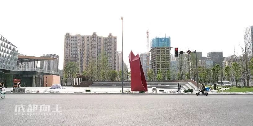 大源村最靓的仔,成都秦皇寺cbd和大源cbd