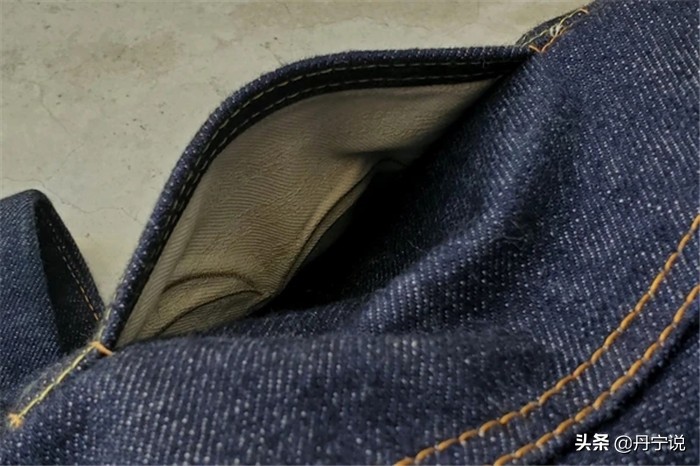 传统直筒裤型太肥了吗?日本武士品牌推出宽松锥形牛仔裤