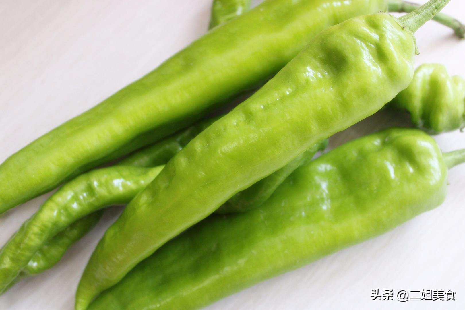 买青椒辣的还是不辣的,买尖椒怎样判定辣与不辣