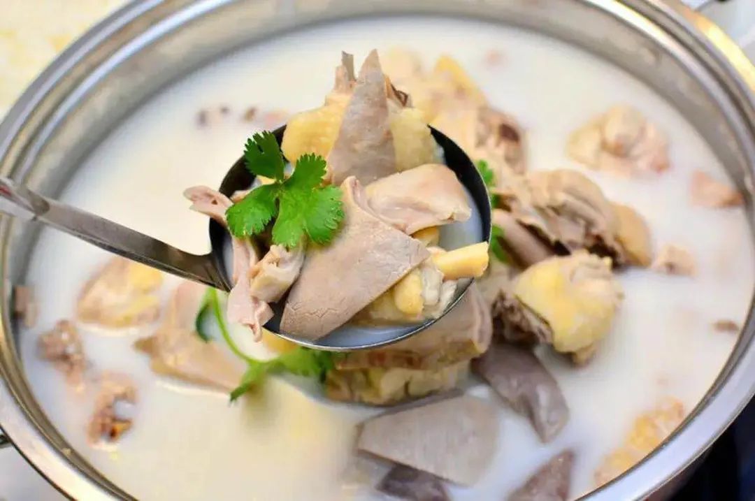 欢乐番茄丨营养奶白的高汤怎么做？正确熬制方法，十分美味