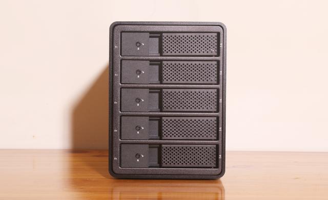 奥睿科9558ru3能用多大硬盘,奥睿科硬盘盒9558U3安装教程