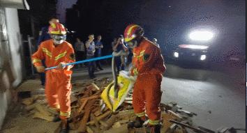 蛇出没！别怕，有“蓝朋友”保护你！