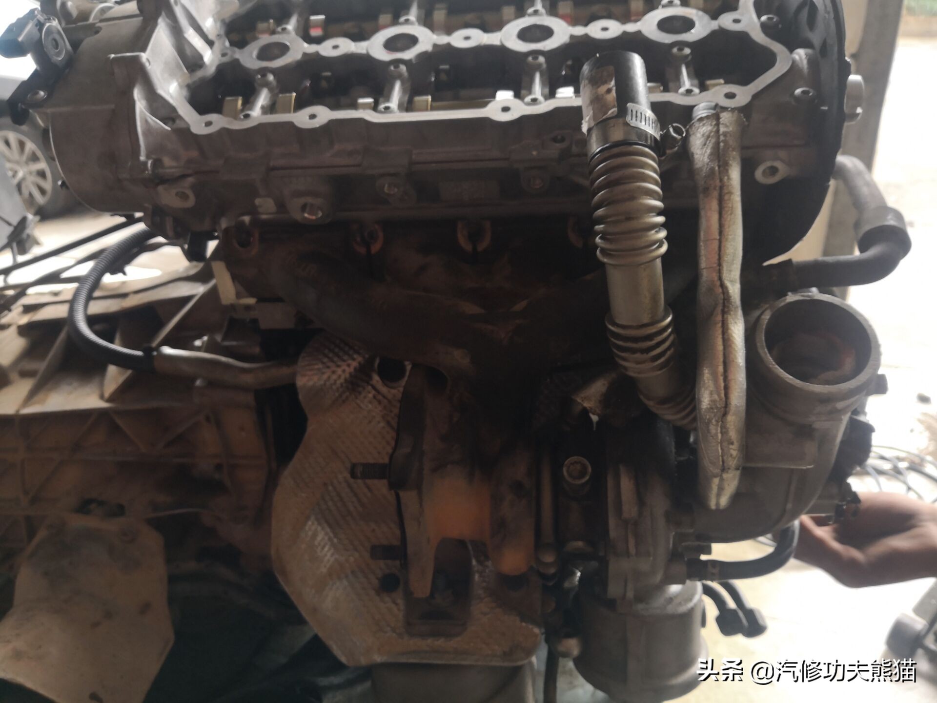 10年奥迪a6l2.0t烧机油怎么解决,10年奥迪a6l2.0t烧机油维修