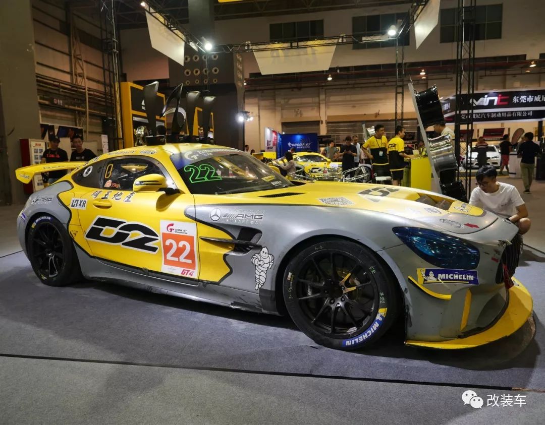 改装车聚会,改装车齐聚车展