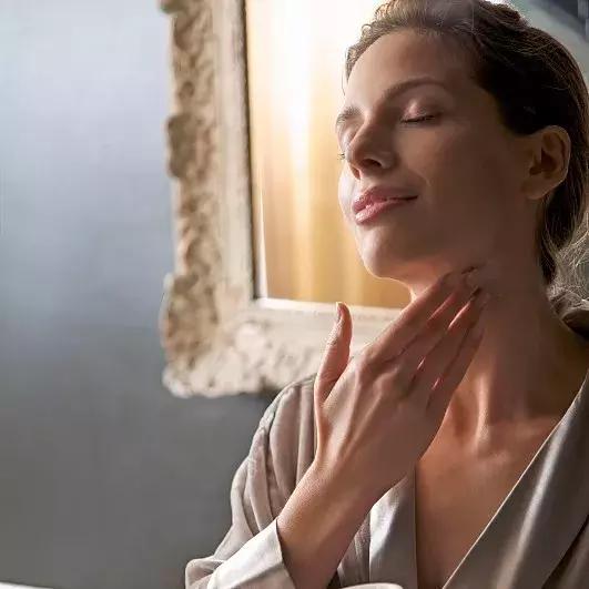 目前去颈纹比较好的方法,去颈纹有没有什么好的产品