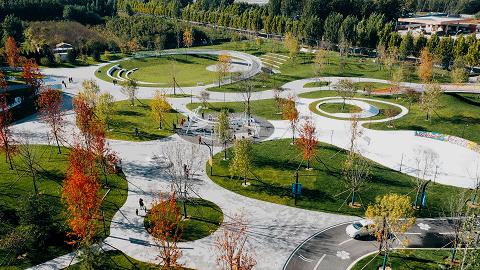 绗涗笢鑷诲搧浜戞箹鍗侀噷,绗涗笢鑷诲搧