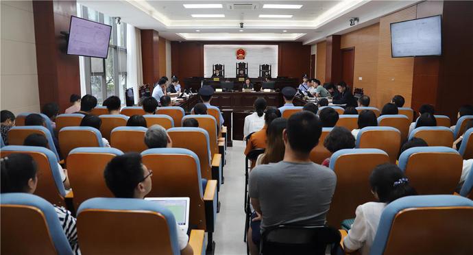 退伍军人相亲被判刑,女子跟军夫同居被判刑