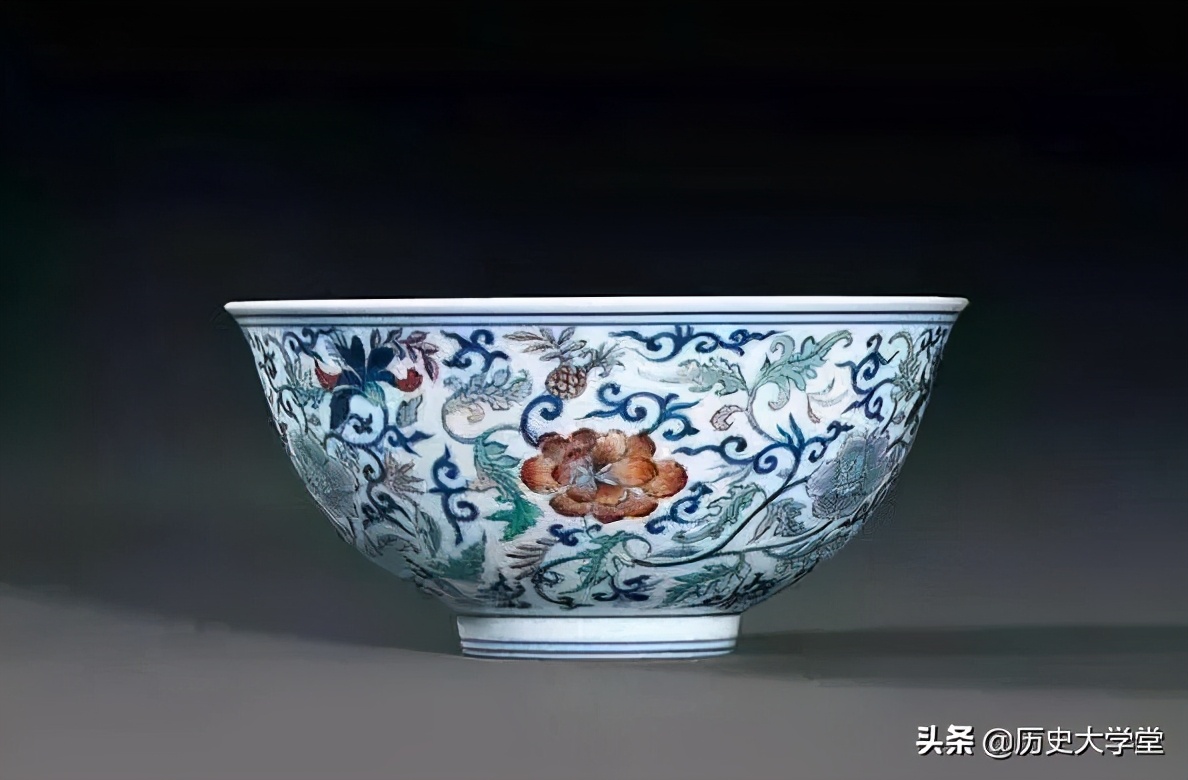 28亿的成化鸡缸杯,28亿的成化鸡缸杯到底贵在哪里