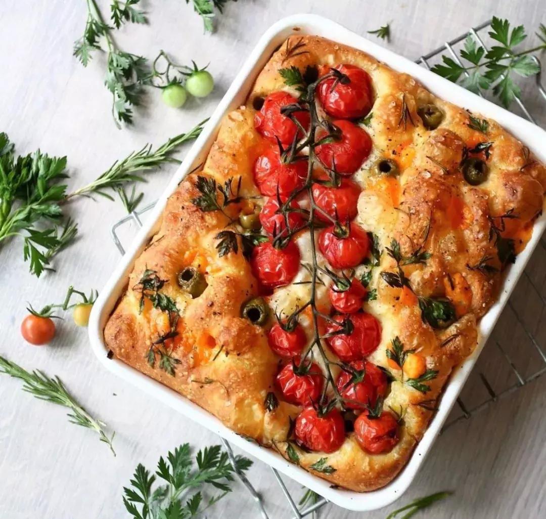 意大利是著名的时尚设计之国,意大利是真正的美食之都