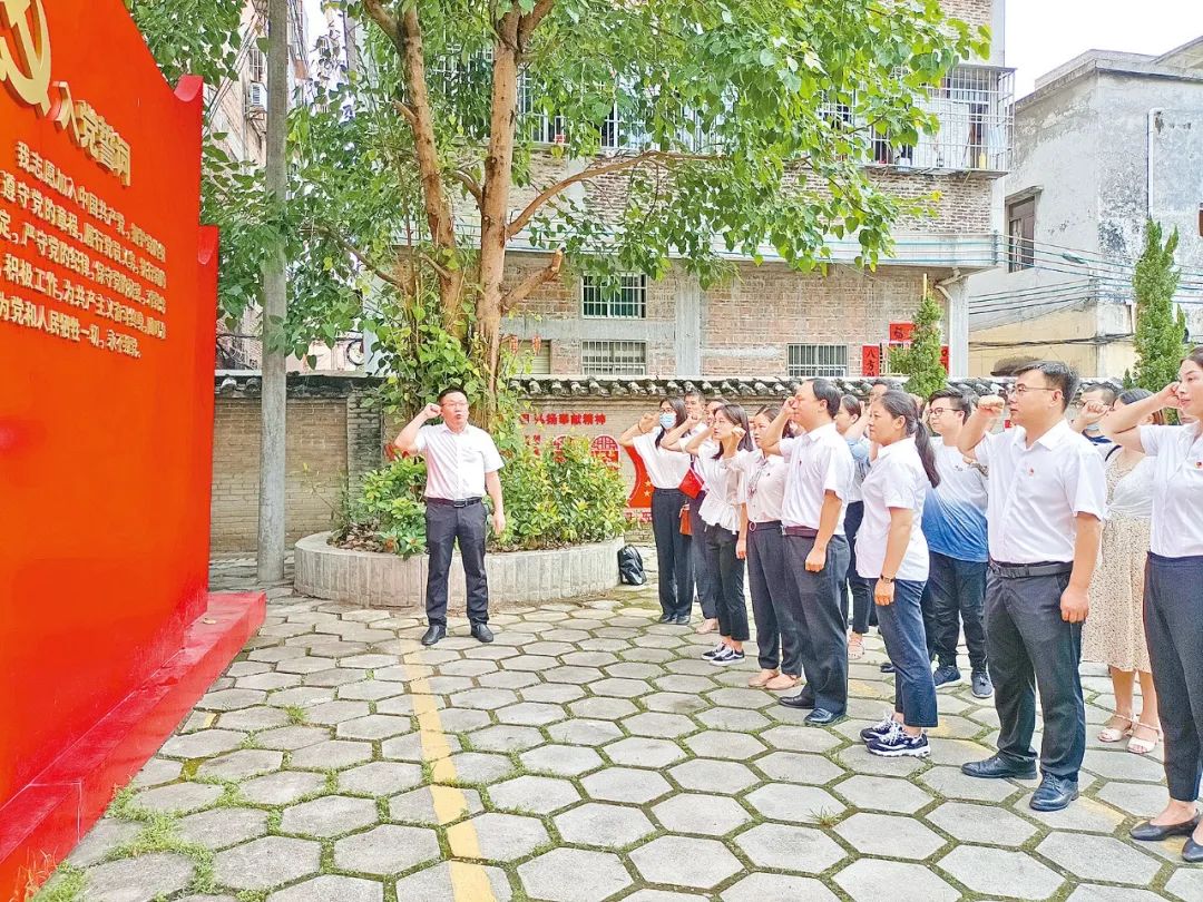 云浮中学校庆参加条件,云浮郁南纪念中学