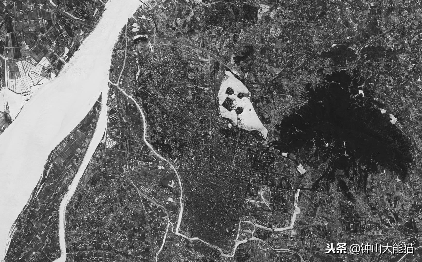 美国中情局解密档案南京1970年高清卫星地图