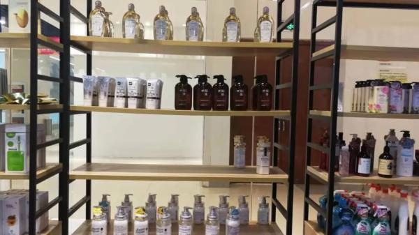 海外购大牌美妆靠谱吗,国外代购化妆品靠谱吗