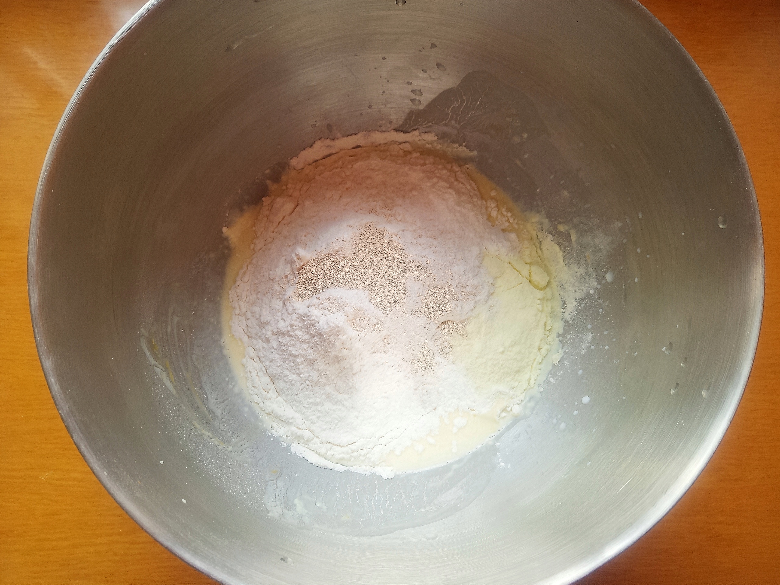 自制吐司家常做法,自己做吐司要想柔软好吃又拉丝