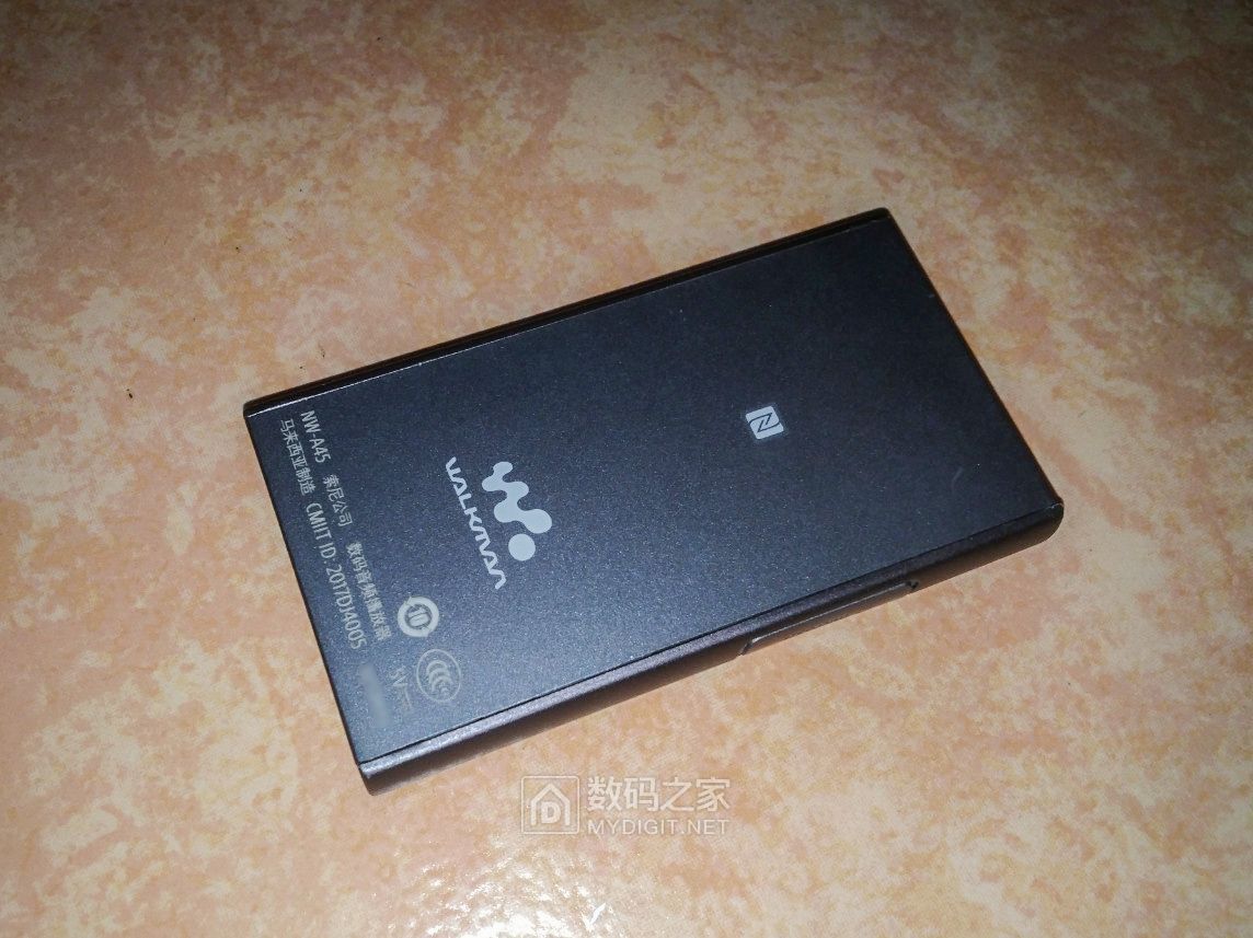 售价1000元的索尼NW-A45无损音乐*放播**器拆解！对比NW-A35主板图