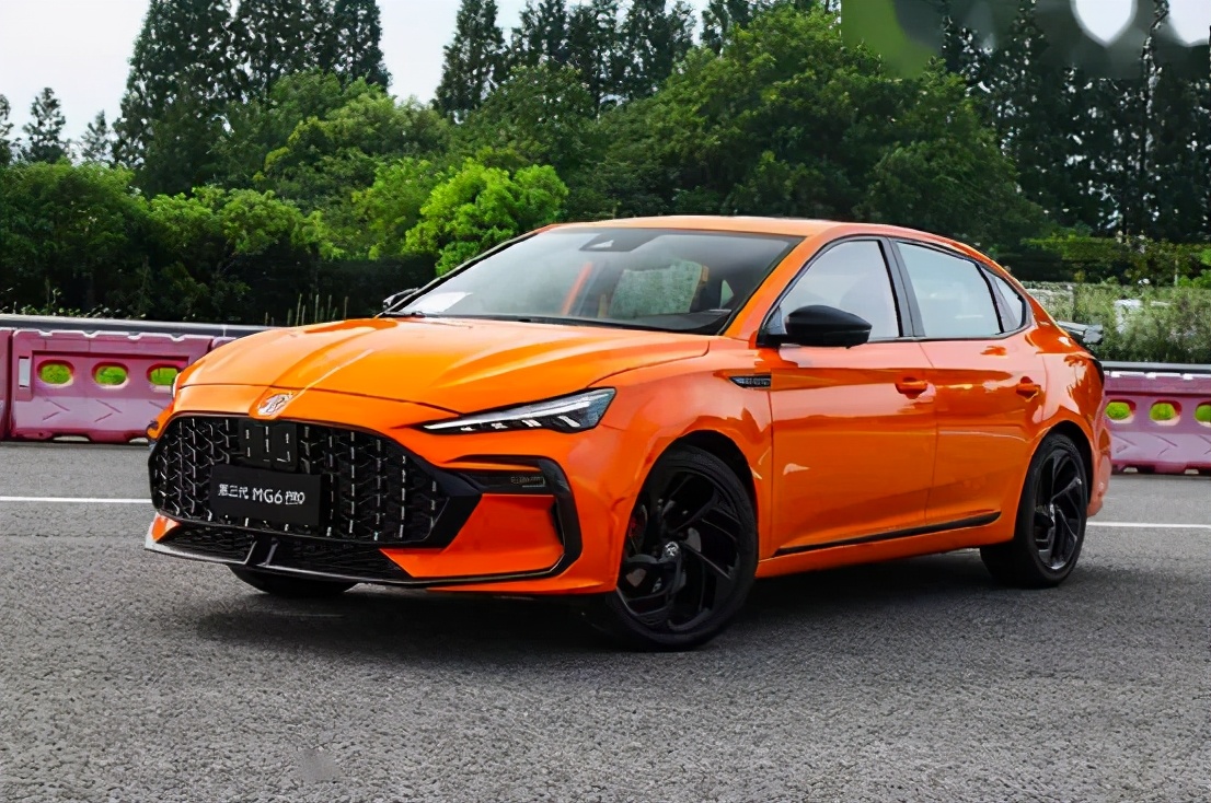 激进前卫全新mg6pro预告图发布,运动轿跑第三代mg6pro上市
