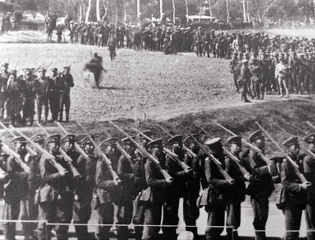 师参谋长和副师长谁更厉害,军队师长和旅长的关系是上下级吗