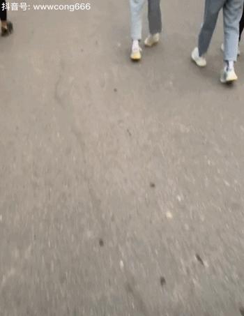 “10个中国大学生,怎么8个穿着原价上万的潮牌”