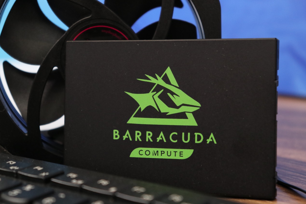 内存存储器ram和rom的主要区别,手机闪存ram和rom有什么区别