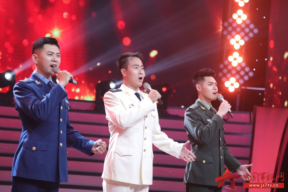 开展讲述军人故事弘扬军人精神,唱响军歌并讲述军歌背后的故事